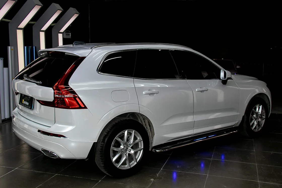 عکس محصول کاور بدنه سفید صدفی براق