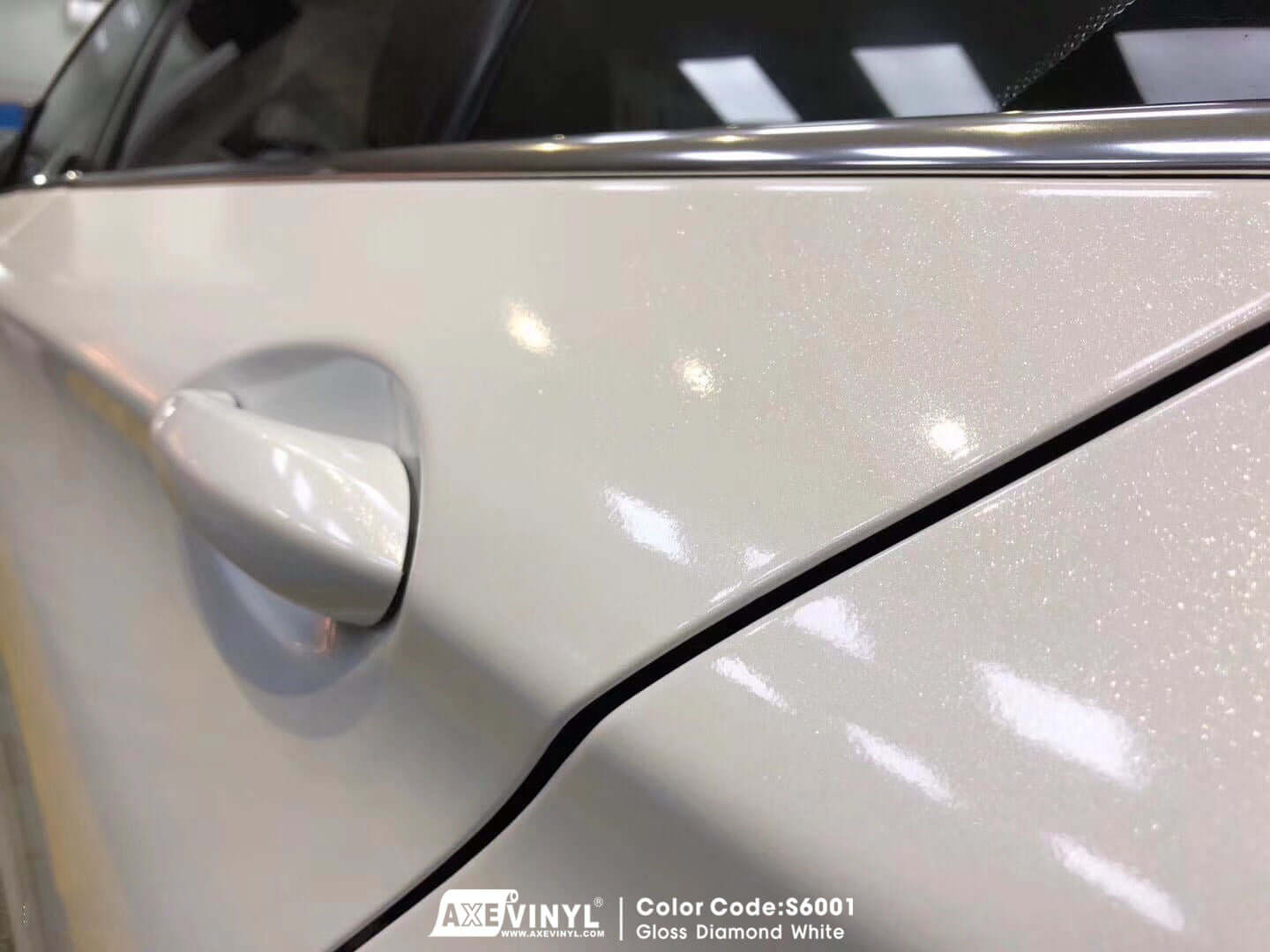 عکس محصول کاوربدنه دیاموند سفید براق (سوپر متالیک)