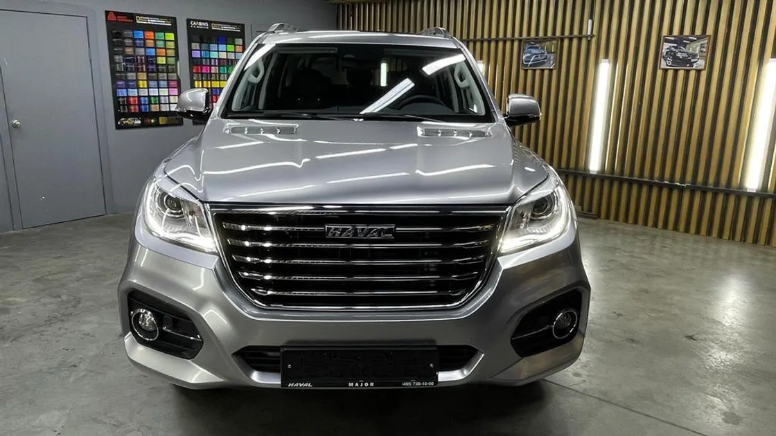 عکس محصول کاور بدنه نقره‌ای جی‌تی متالیک PET