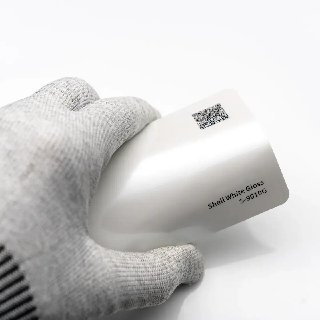 عکس کاور بدنه سفید صدفی براق